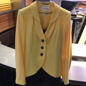 Calvin Klein 2 piece suit - size 2